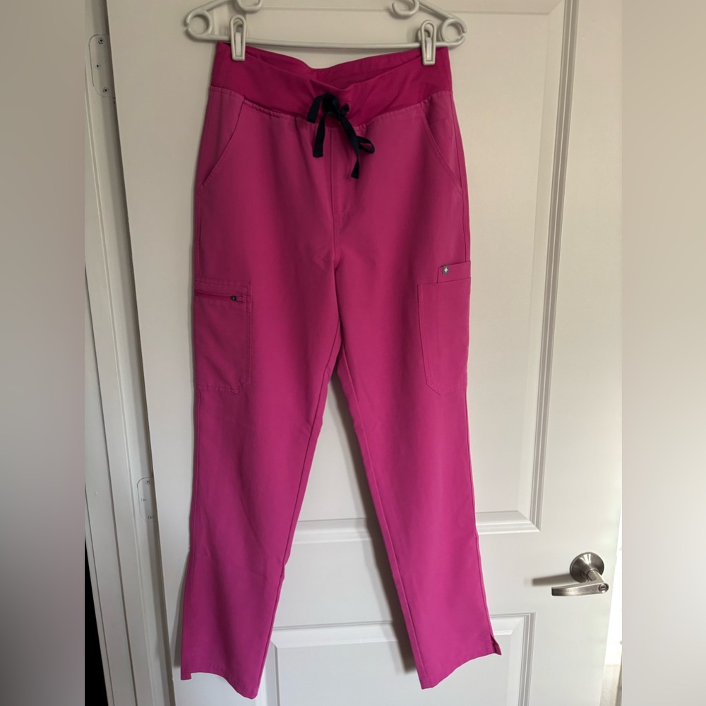 Figs Yola Skinny Scrub Pants in Electric Orchid size M/T